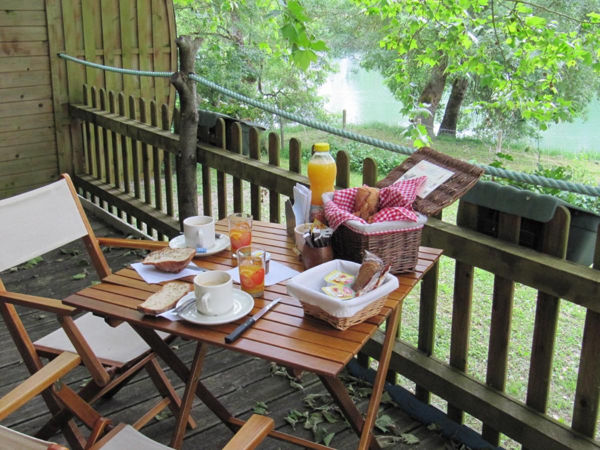 Camping Belle Riviere Chaniers Екстер'єр фото