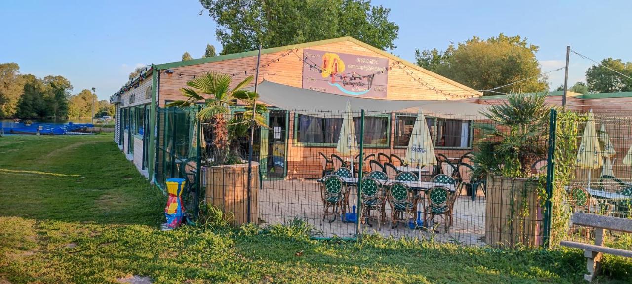 Camping Belle Riviere Chaniers Екстер'єр фото
