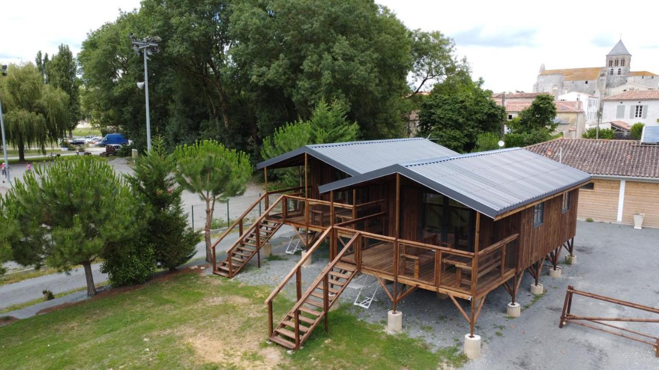 Camping Belle Riviere Chaniers Екстер'єр фото